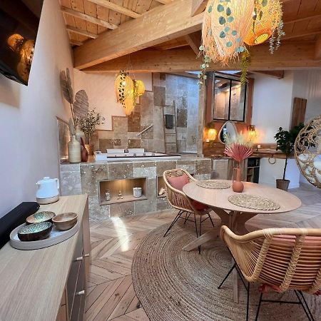 Suite Bali Les Petits Plaisirs Angers Esterno foto