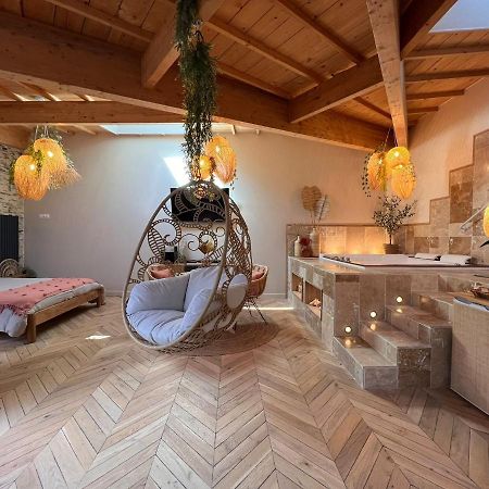 Suite Bali Les Petits Plaisirs Angers Esterno foto