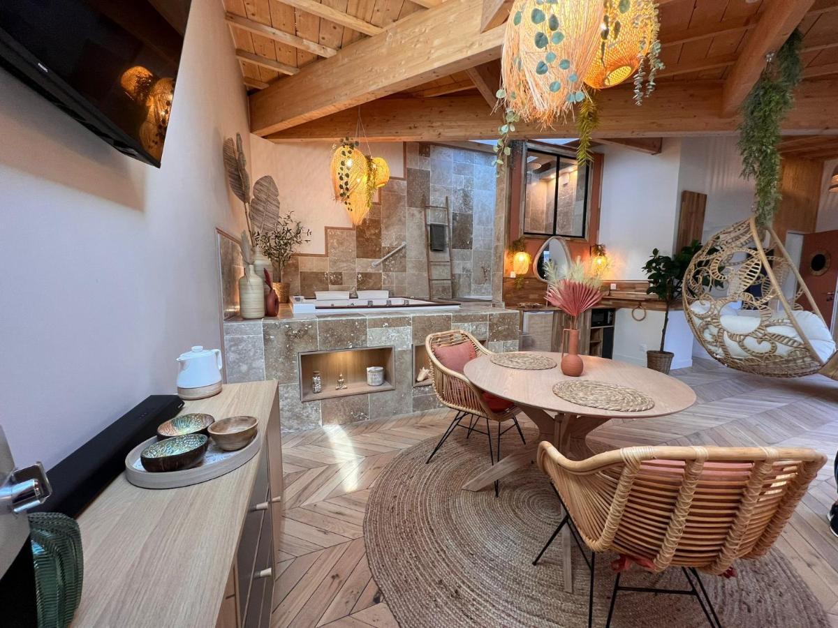 Suite Bali Les Petits Plaisirs Angers Esterno foto